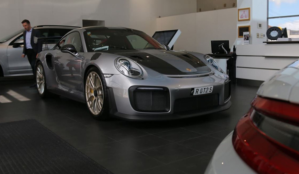 Inside Giltrap Porsche